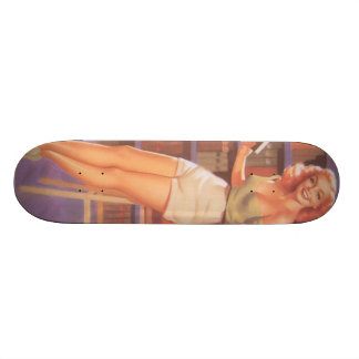 Skateboard Vintage Nerdie Pin Up Girl