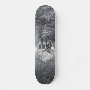 Skateboard Virgo Zodiac Sign dans Grunge Distressed Style Dec