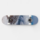 Skateboard volcan montagne neige (Horz)