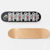 Skateboarden is geen misdaad skateboard (Horizontaal)