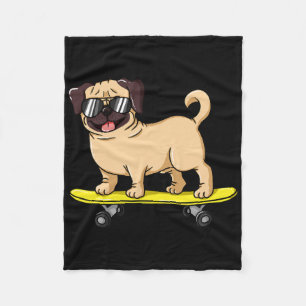 Skateboardende hond cadeau voor een Pug liefhebber Fleece Deken