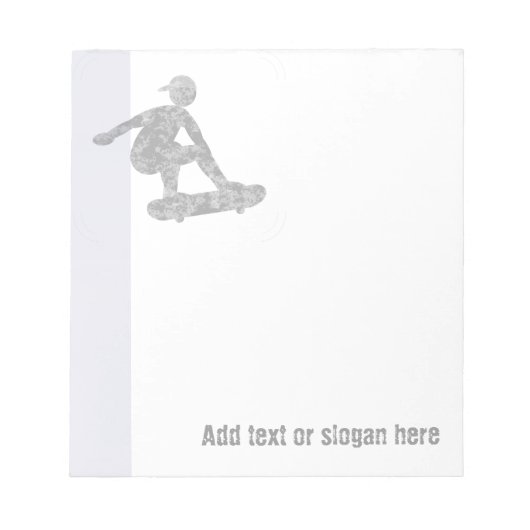 Skater op Skateboard Logo en Slogan Notitieblok (Voorkant)