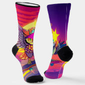 Skater Uilen – Neon Sunset Vibes & Cool Uil Energi Sokken (Gebogen)