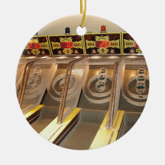 SKEE BALL! KERAMISCH ORNAMENT (Voorkant)