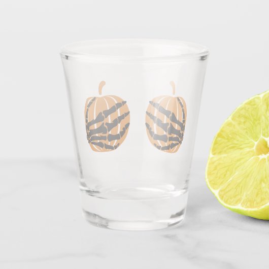 Skelet Hand op Pompoen Booty Funny Halloween Shot Glas (Achterkant)