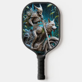 Skelet op een helikopter gemonteerd met een wolf h pickleball paddle (Voorkant)