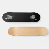 Skelethand, rots en rol skateboard (Horizontaal)