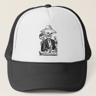 Skeleton Drink Tequila en Roken, Mexico Trucker Pet