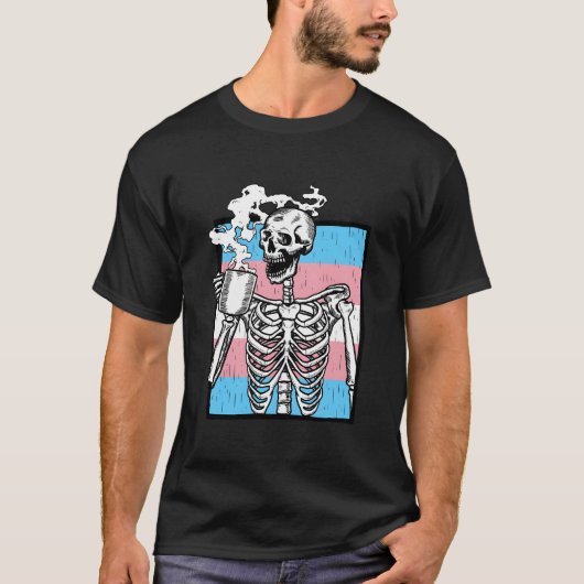 Skeleton Drinking Coffee Lgbt-Q Transgender Pride  T-shirt (Voorkant)