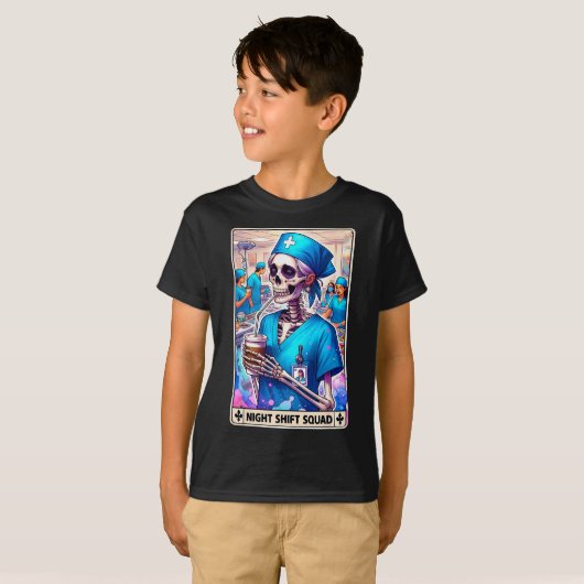 Skeleton Funny Tarot Kaart Night Shift Squad Hallo T-shirt (Voorkant volledig)