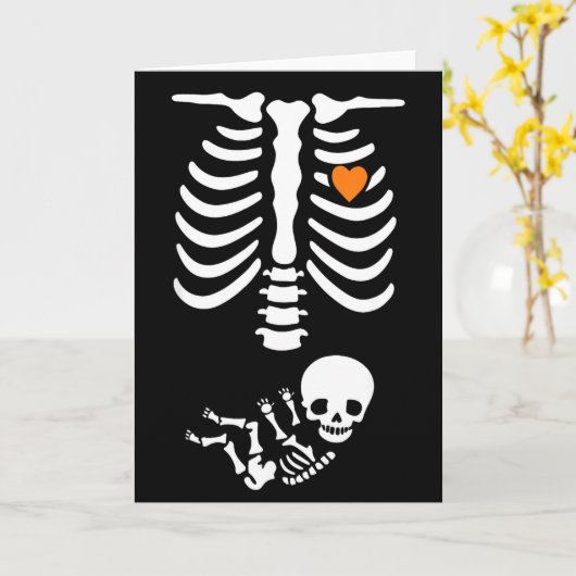 Skeleton Halloween Maternity Funny Pregnancy 2025  Kaart (Gele Bloem)