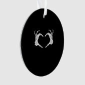 Skeleton Heart Hands Classic Ornament (voorkant)