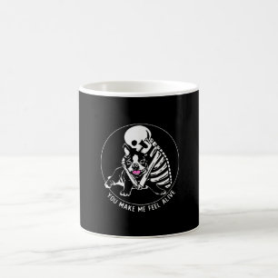 SKELETON HUG BOSTON TERRIER JE MAAKT ME LEVEN KOFFIEMOK
