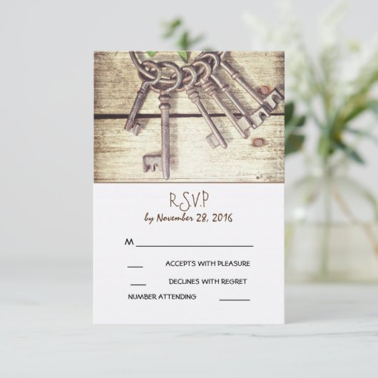 Skeleton Keys Rustic Country Weddenschap RSVP Card (Staand voorkant)