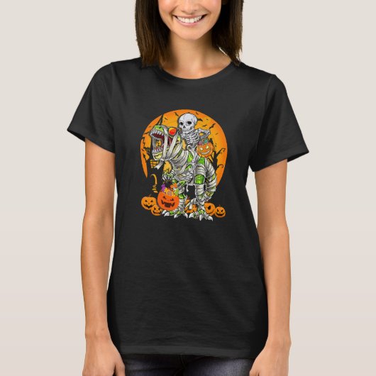 Skeleton Riding Mummy Dinosaur rex Halloween Pump T-shirt (Voorkant)