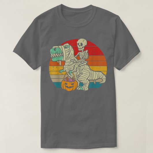 Skeleton Riding Mummy Dinosaur T Rex Pumpkin Funny T-shirt (Design voorkant)