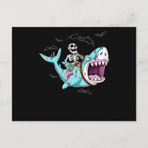 Skeleton Riding Zombie Shark Funny Halloween Gift Aankondigingskaart