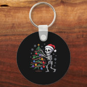 Skeleton Santa Hat Christmas Tree Creepy Cute Xmas Sleutelhanger (Voorkant)