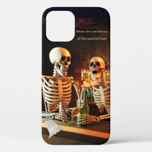 Skeletten aan een bar iPhone 12 hoesje
