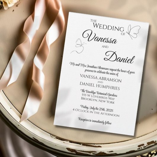 Sketched Butterflies Elegant bruiloft uitnodiging