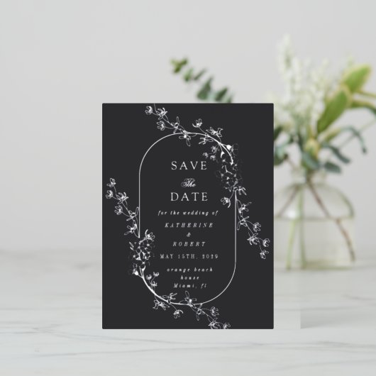 Sketched Modern Floral Wedding Foil Invitation (Debout devant)