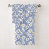 Sketchy White Daisies op Blauw Bad Handdoek (Insitu)