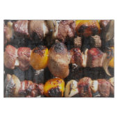 Skewered Kabobs op Barbecue Grill Snijplank (Voorkant)