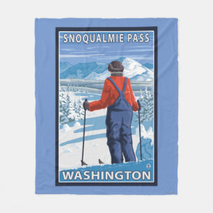 Skier Admiring - Snoqualmie Pass, Washington Fleece Deken
