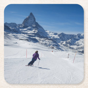 Skiing met Mt. Matterhorn in Zermatt, Zwitserland Vierkante Kartonnen Onderzetter