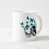 Skull and Blue Butterflies Mug Extra Grote Beker (Voorkant rechts)