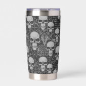Skull and Symbol Gothic Design Geïsoleerde Drinkbeker (Voorkant)