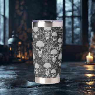 Skull and Symbol Gothic Design Geïsoleerde Drinkbeker