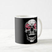 Skull & Dollar Eyes Mug – Dark Money Vibes (Devant droit)