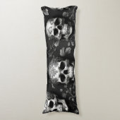 Skull edgy en mysterieus lichaamskussen (Voorkant Verticaal)