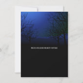 Skull in het maanlicht Halloween Party Kaart (Achterkant)