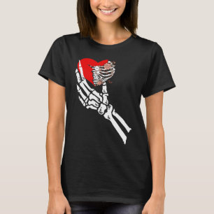 Skull Skeleton Hand Holding Red Heart Love Valenti T-shirt