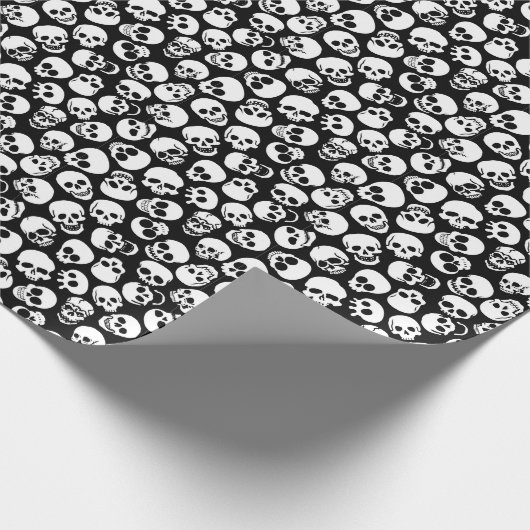 Skulls in Black Background Pattern Cadeaupapier (Hoek)