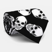 Skulls op zwarte stropdas (Opgerold)