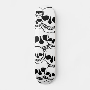 Skuls noir skateboard pont