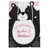 Skunk Baby shower Roze Medium Cadeauzakje (Achterkant)