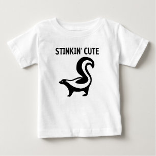 SKUNK STINKING SCHATTIGE BABY PUN T-SHIRT
