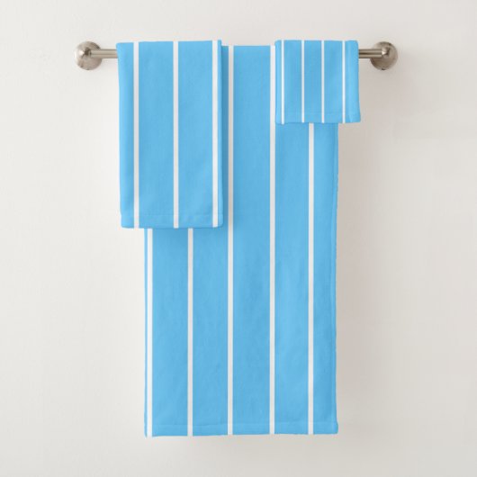 Sky Blue and White Summer Stripes (En situation)