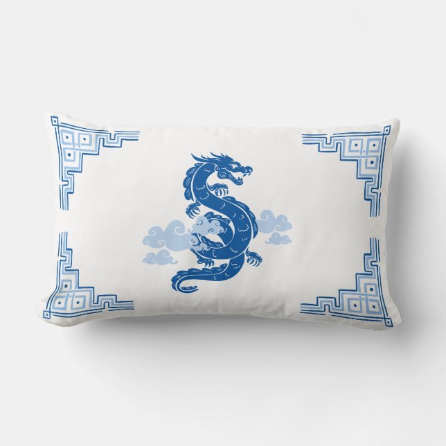 Sky Blue Chinoiserie Dragon en wolken Kussen (Voorkant)