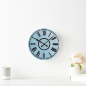 Sky Blue Clock Weathered Effect Roman Numbers Ronde Klok (Huis)