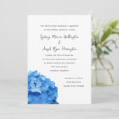 Sky Blue Hydrangea Wedding Invitation Kaart (Staand voorkant)