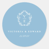 Sky Blue Monogram Crest Bruiloft Envelop Afdichtin Ronde Sticker (Voorkant)