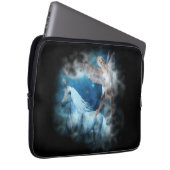 Sky Faerie Asparas en Unicorn Vignette Laptop Sleeve (Voorkant Rechts)