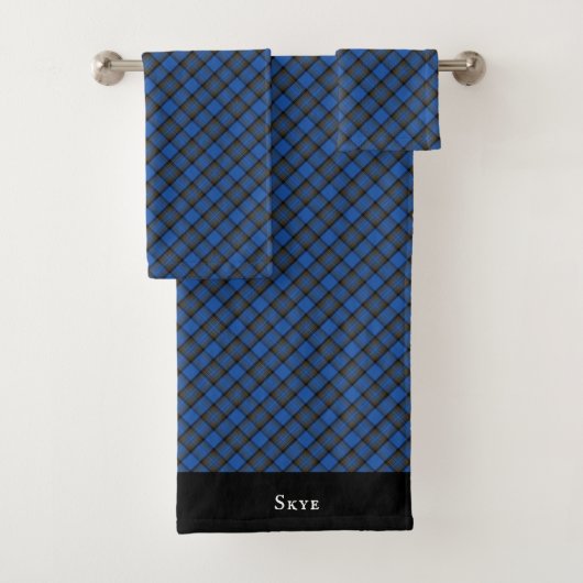 Skye Blue Tartan Pattern Bad Handdoek (Insitu)