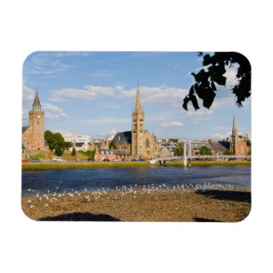 Skyline and river of quaint town of Inverness Magneet