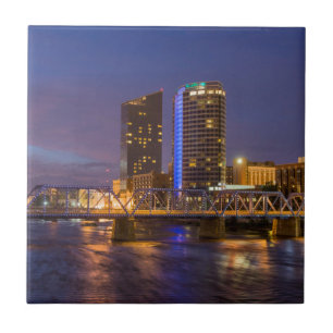 Skyline bij schemering, aan de Grand River Tegeltje